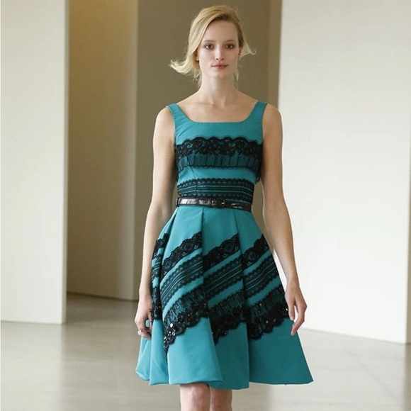 New Oscar de la Renta Green Beaded Lace Silk Faille Cocktail Dress - Picture 1 of 16